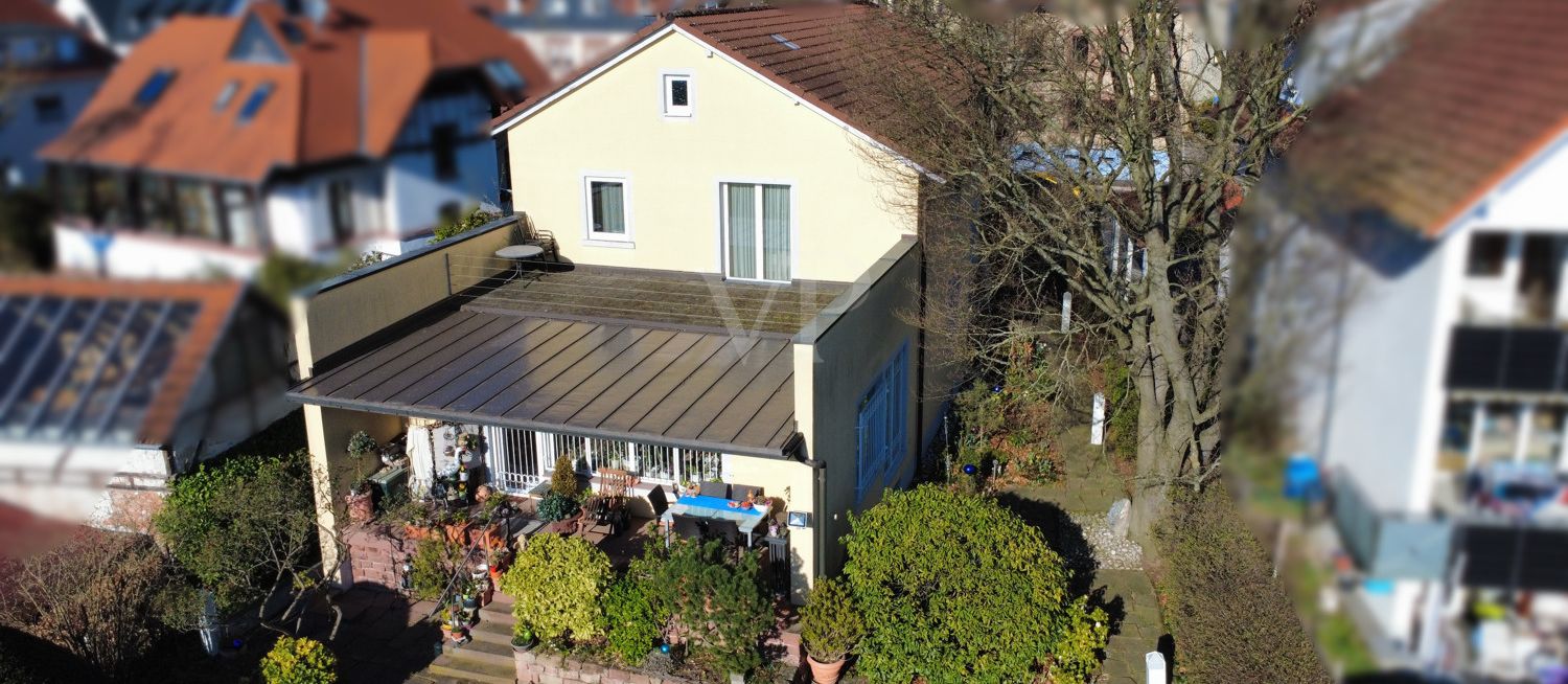 Charmante Villa mit Geschichte und eigenem Park