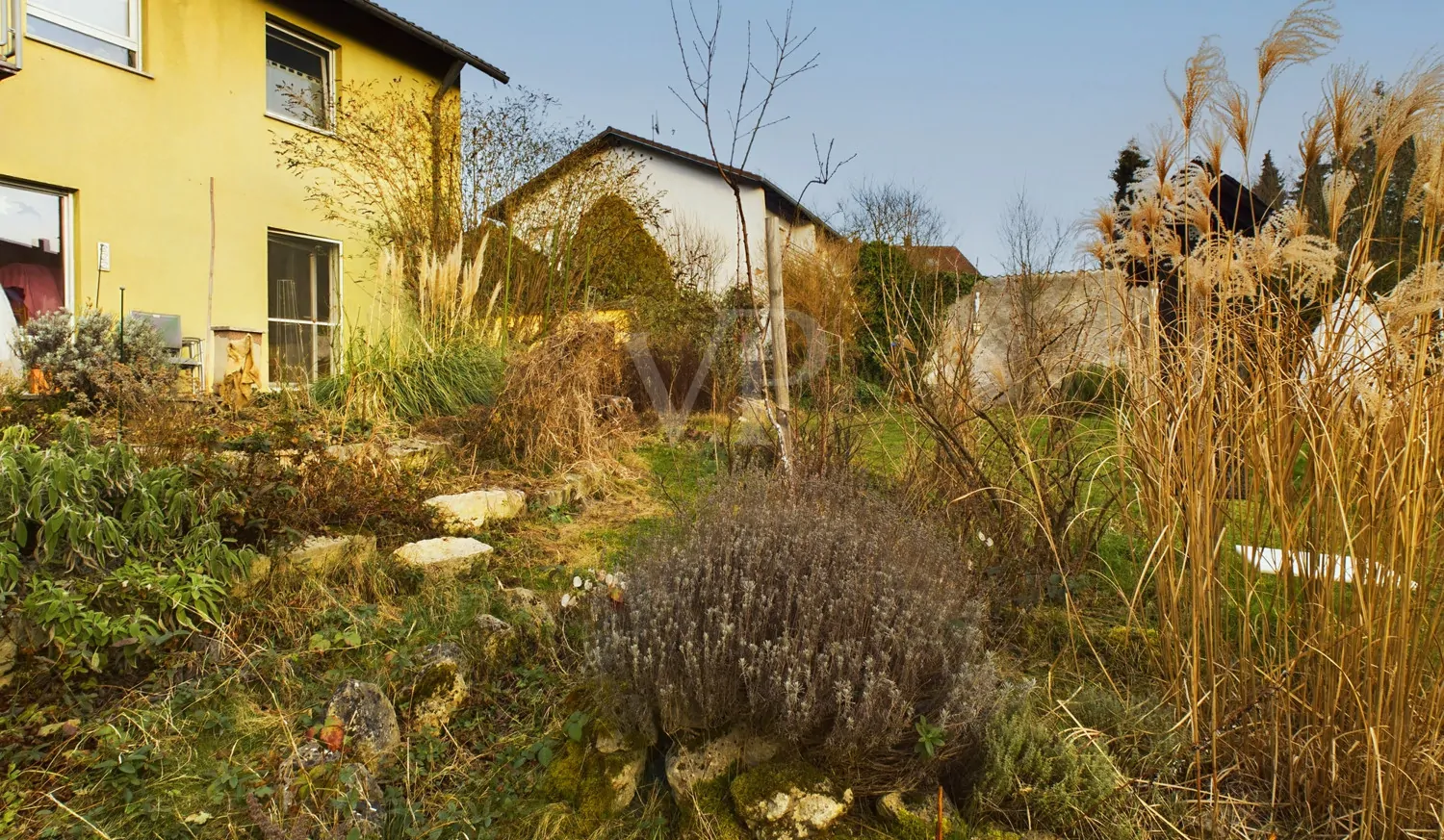 großzügiger Garten