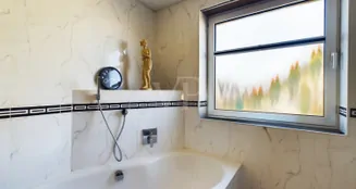 von_poll_real_estate_property_24007057_image_6