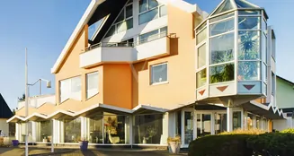 von_poll_real_estate_property_24007057_image_0