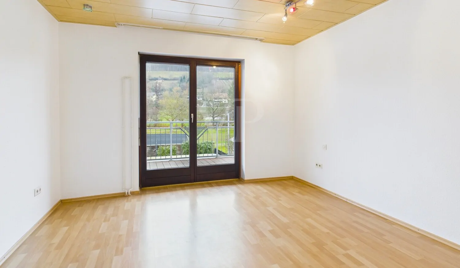 Schlafzimmer mit Balkon