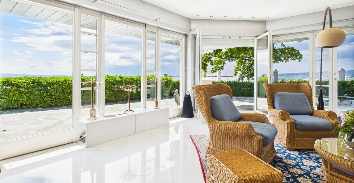 Atemberaubende Architektur trifft exklusives Wohnen