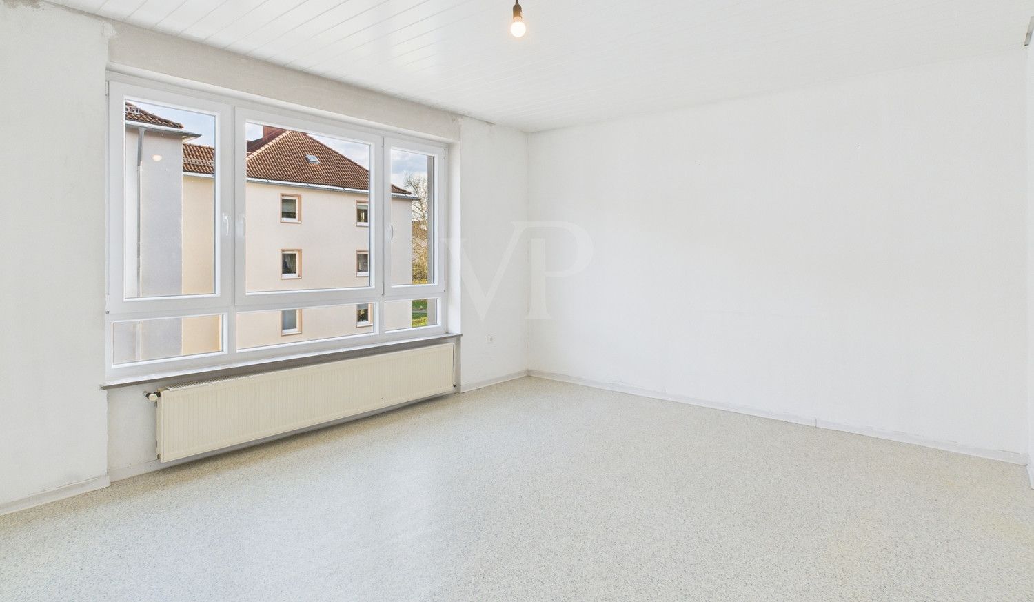 großzügiges Wohnzimmer