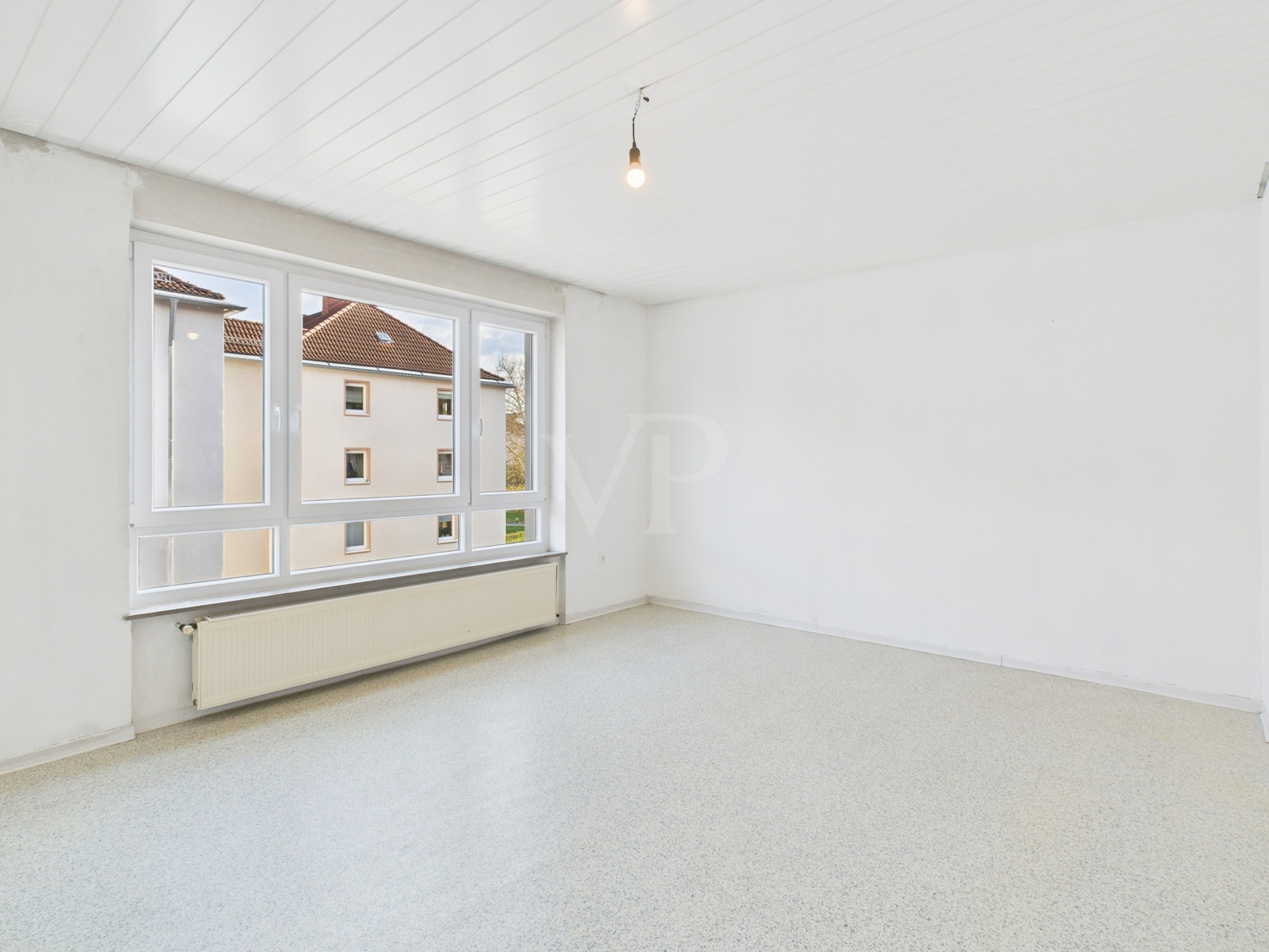 großzügiges Wohnzimmer