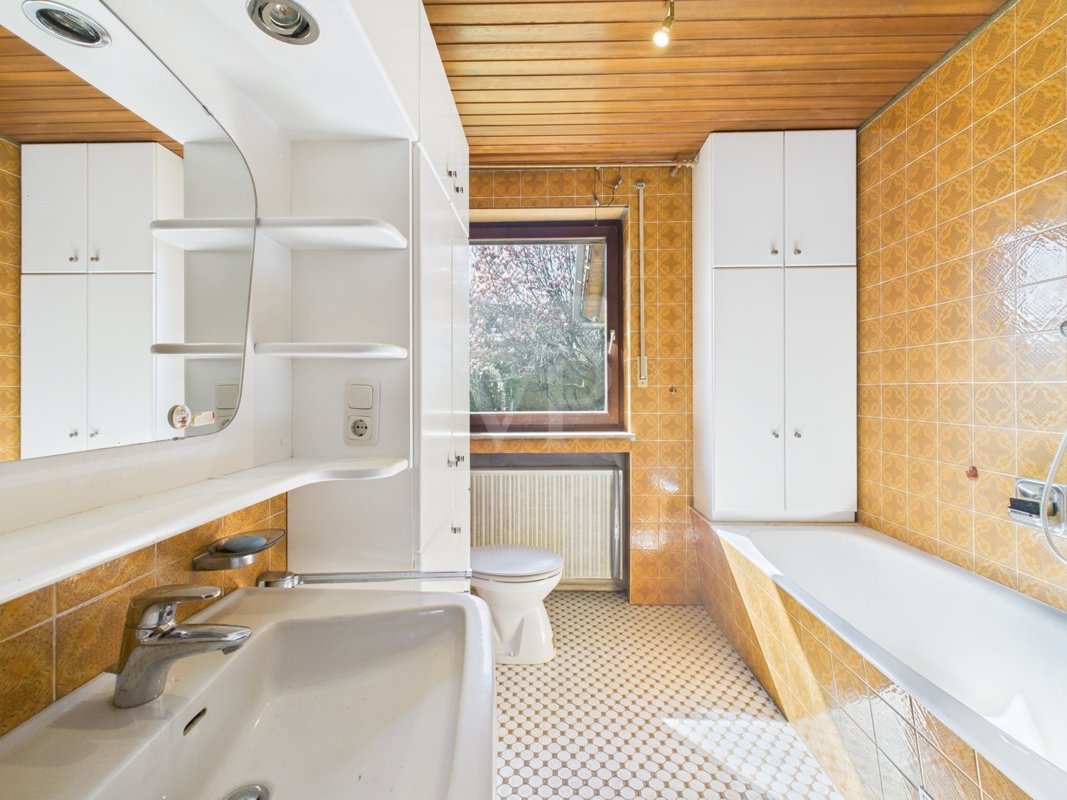Badezimmer EG