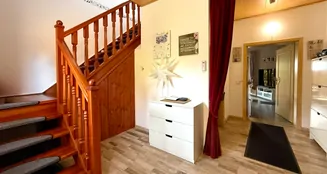 von_poll_real_estate_property_25183041_image_2