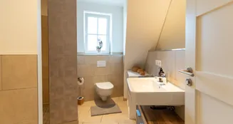 von_poll_real_estate_property_25183028_image_24