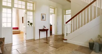 von_poll_real_estate_property_25183046_image_1