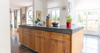 von_poll_real_estate_property_25183046_image_5