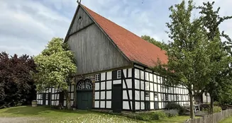 von_poll_real_estate_property_25183040_image_0