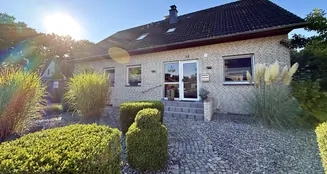 von_poll_real_estate_property_25183065_image_0