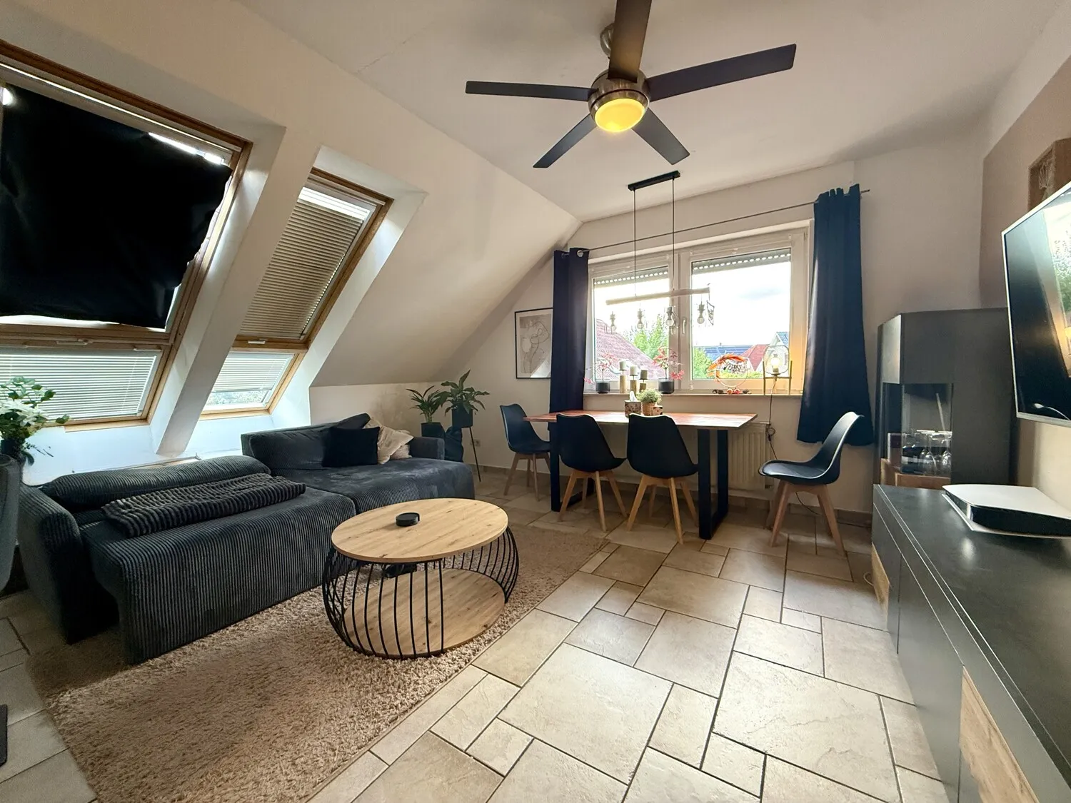 Wohnzimmer OG