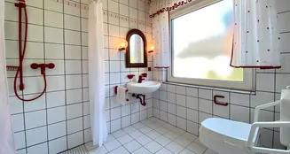 von_poll_real_estate_property_25183064_image_8