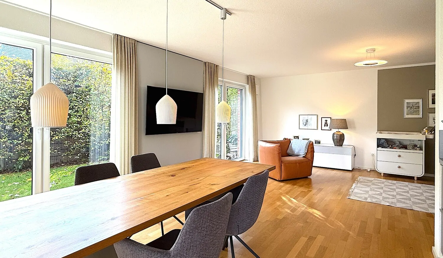 Offener Wohn-/Essbereich