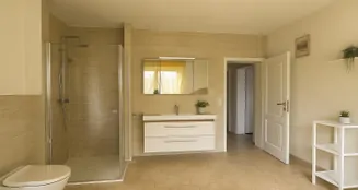 von_poll_real_estate_property_25183077_image_10