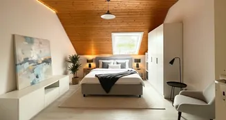 von_poll_real_estate_property_25183086_image_0