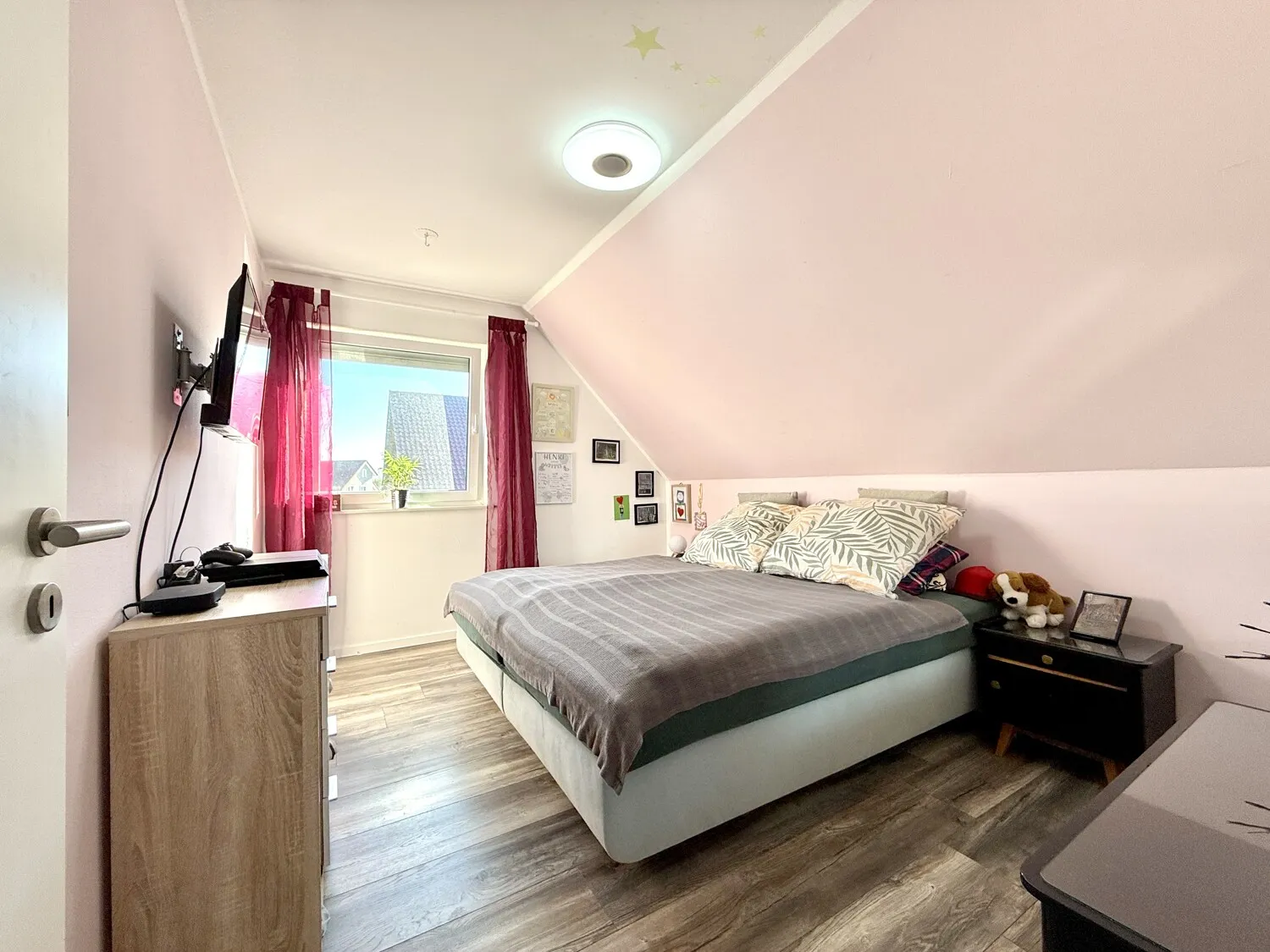 Elternschlafzimmer OG