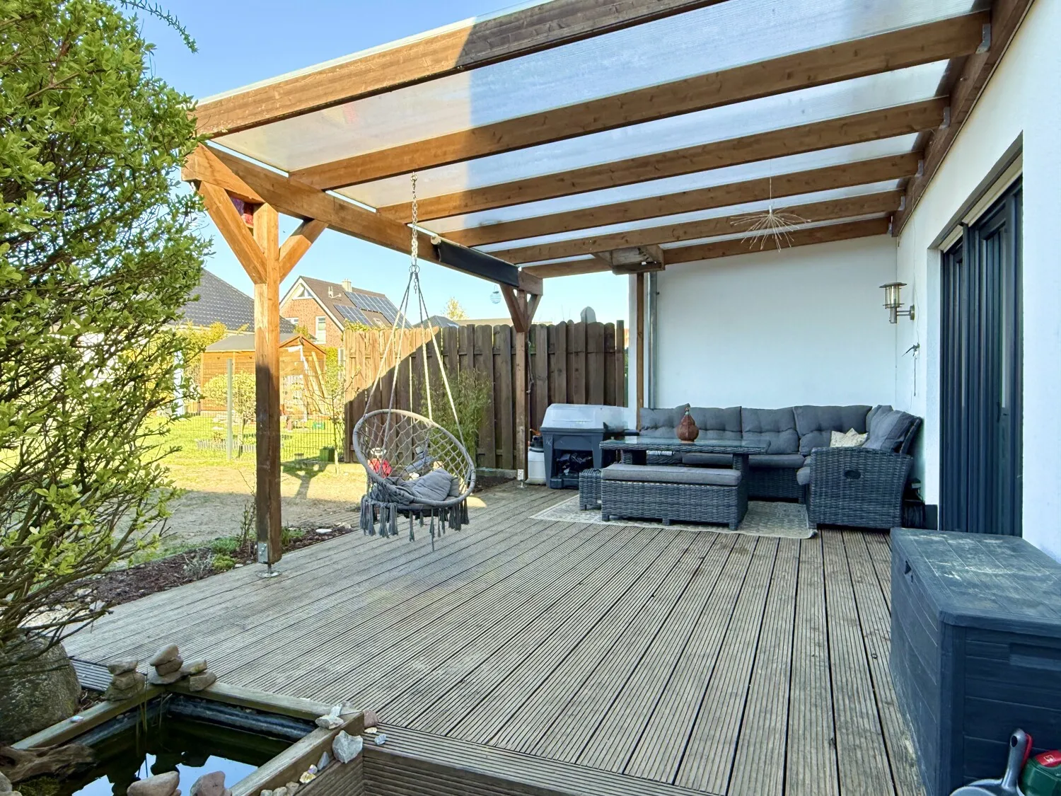 überdachte Terrasse