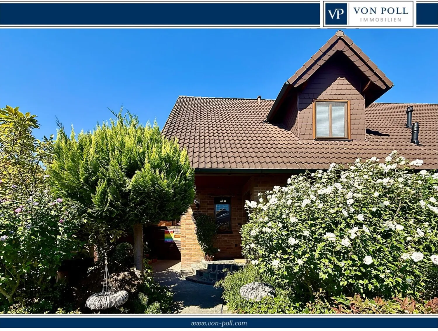 Doppelhaushälfte auf 3 Ebenen mit Garten, Carport und Terrasse