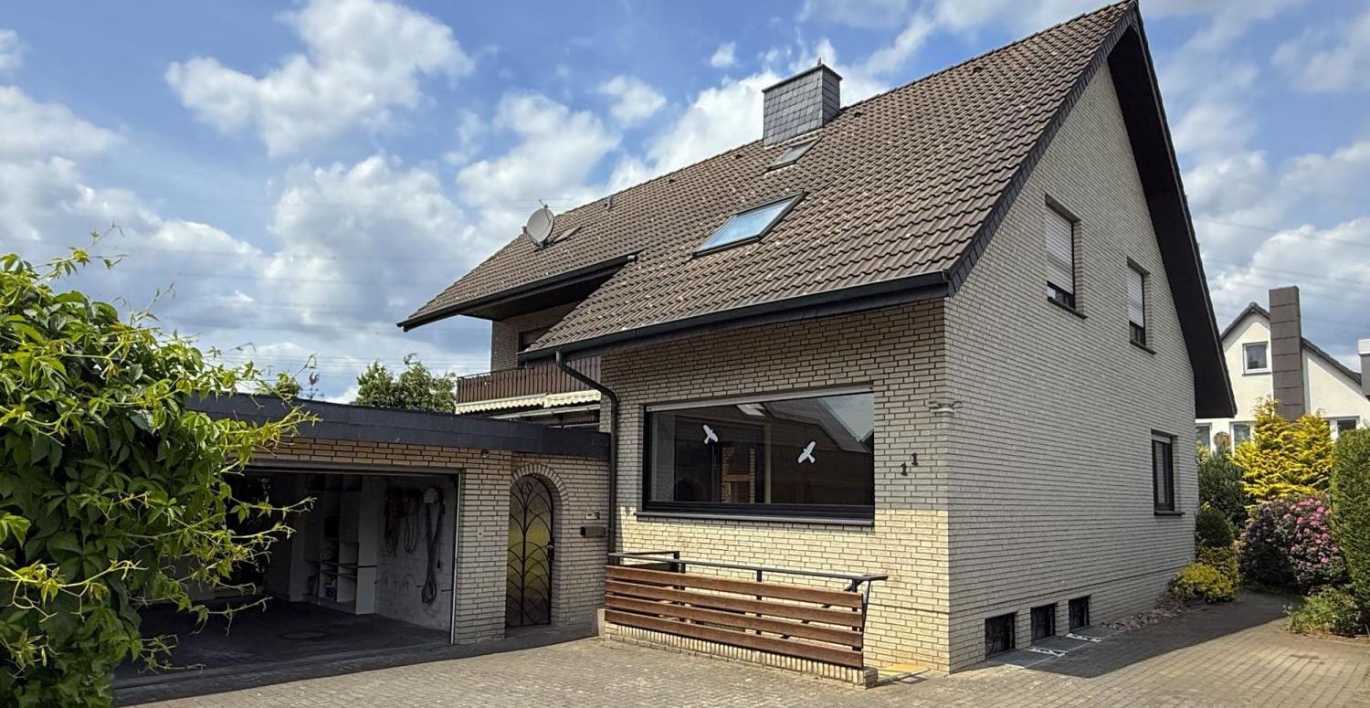 Großzügiges Ein-/Zweifamilienhaus in ruhiger Lage