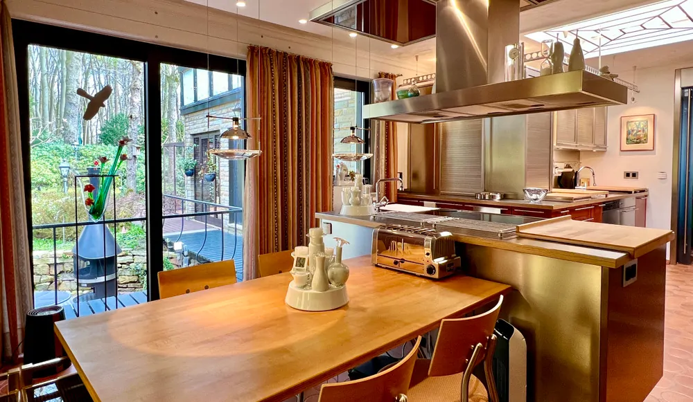 Küche mit Essbereich