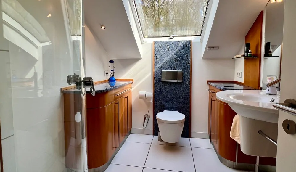 Bad an den Kinderzimmern