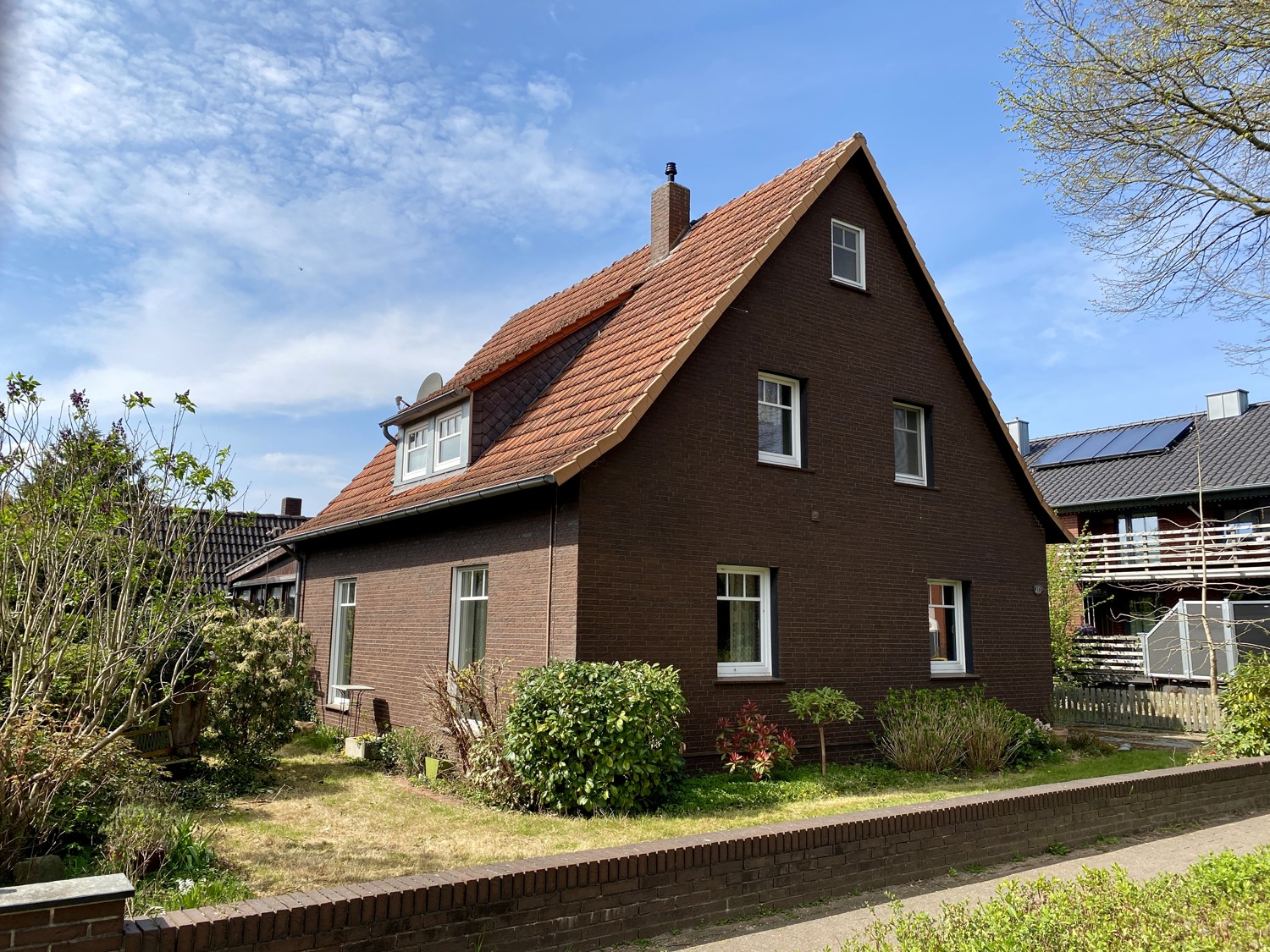 Straßenansicht