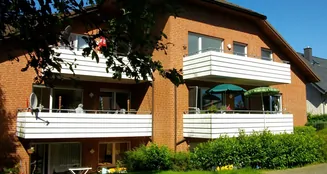 von_poll_real_estate_property_FSS_DG_vl_image_1