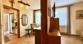 von_poll_real_estate_property_25183059_image_11