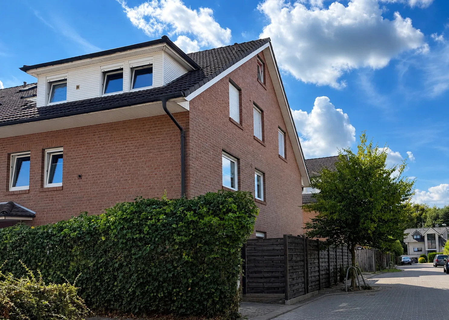 Schöne 4-Z-Dachgeschosswohnung mit toller Aussicht in ruhiger Wohnlage - Provisionsfrei - Foto 3