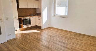 von_poll_real_estate_property_25064052W_image_2