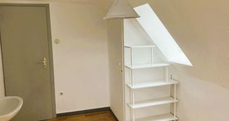 von_poll_real_estate_property_25064057D_image_2