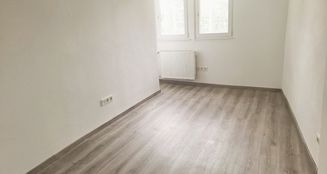 von_poll_real_estate_property_25064059_image_2