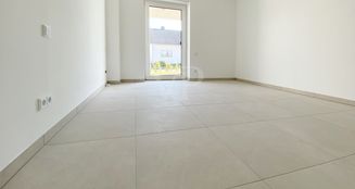 von_poll_real_estate_property_25064073_image_7