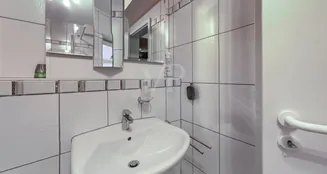 von_poll_real_estate_property_25064064_image_6