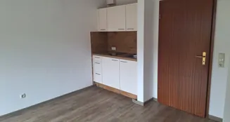 von_poll_real_estate_property_25064054_image_1