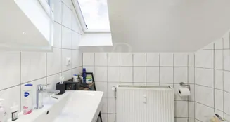 von_poll_real_estate_property_25064076_image_8