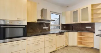 von_poll_real_estate_property_26064001_image_4