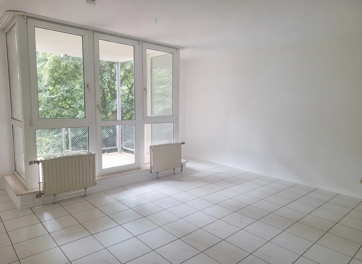 Helle Wohnung mit Blick ins Grüne und eigenem Balkon genießen - Foto 5