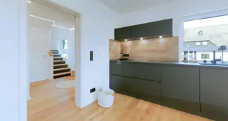 von_poll_real_estate_property_25064023_image_8