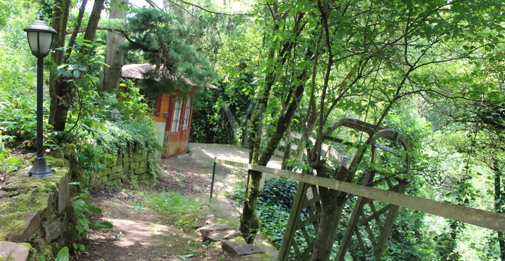 Gartenhäuschen 2 am Hang zum Wald