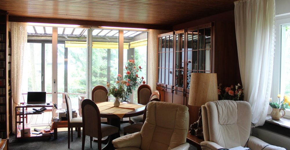 Wohnzimmer mit Zugang Wintergarten