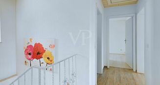 von_poll_real_estate_property_25064074_image_8
