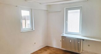 von_poll_real_estate_property_25064057_image_0