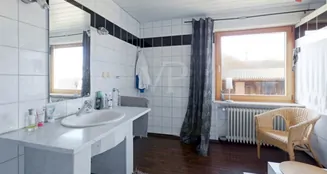 von_poll_real_estate_property_25064005_image_12