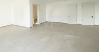 von_poll_real_estate_property_25064001_image_2