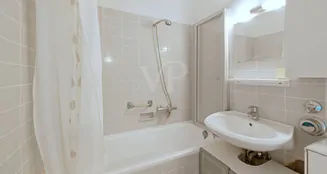 von_poll_real_estate_property_25064008_image_8