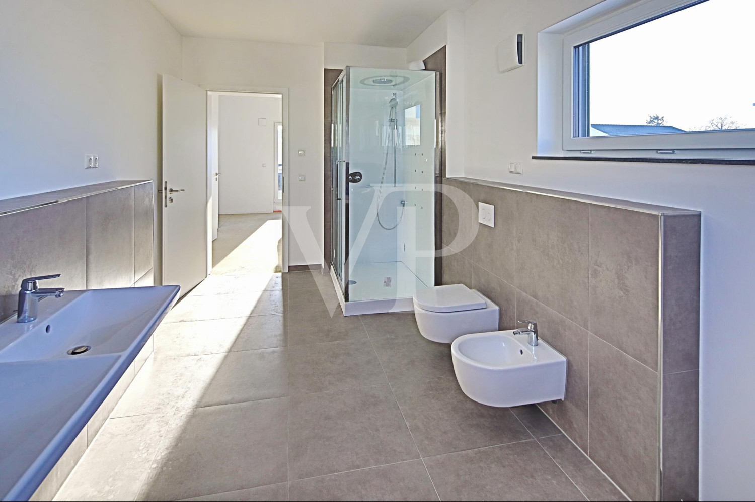 Elternbad mit Wellnessdusche