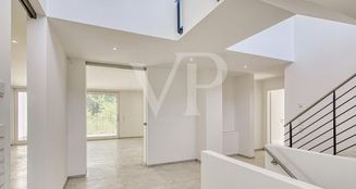 von_poll_real_estate_property_25027030I_image_1