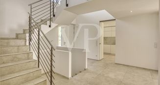 von_poll_real_estate_property_25027030P_image_1